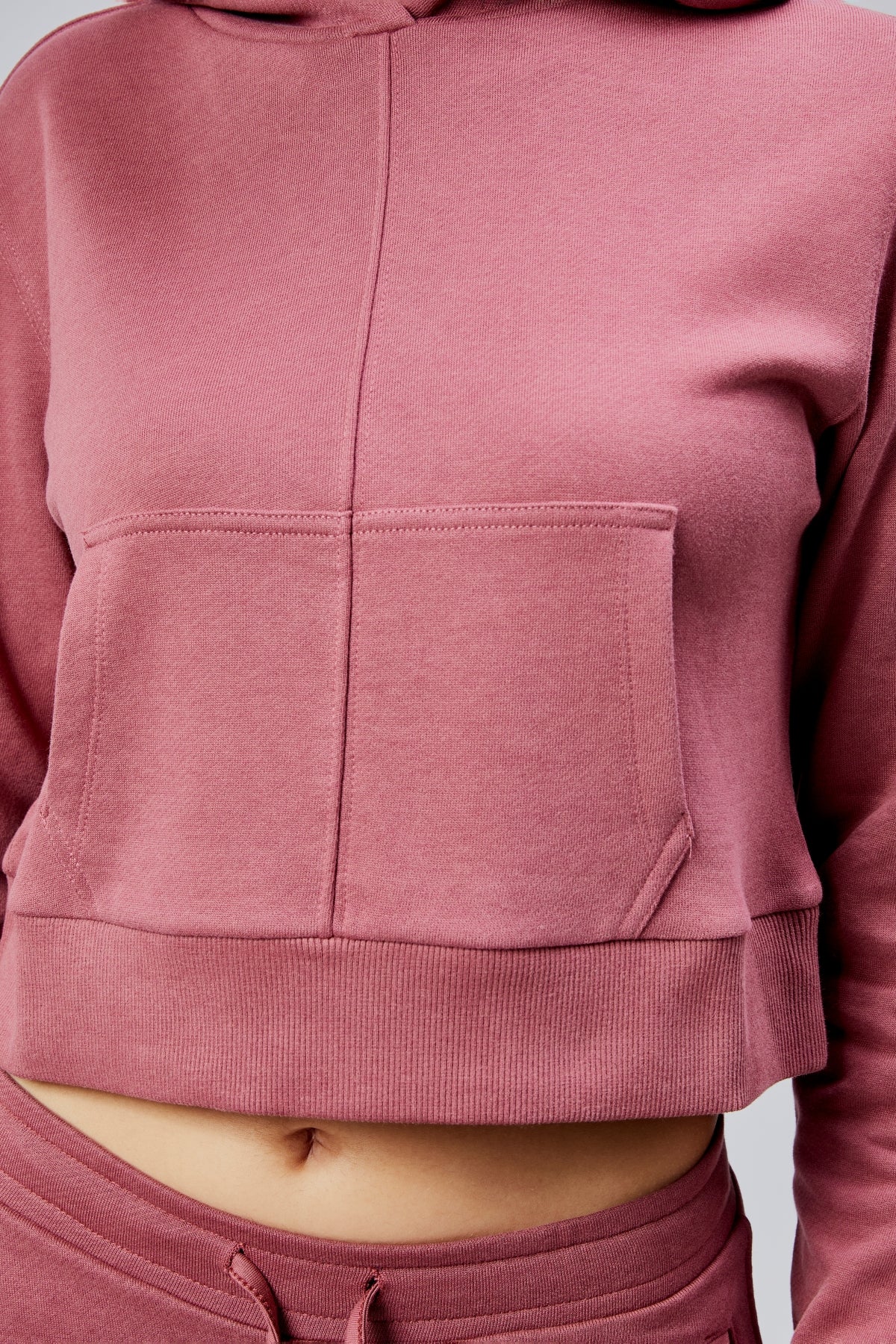 Dikiş Detaylı Cepli Crop Sweatshirt