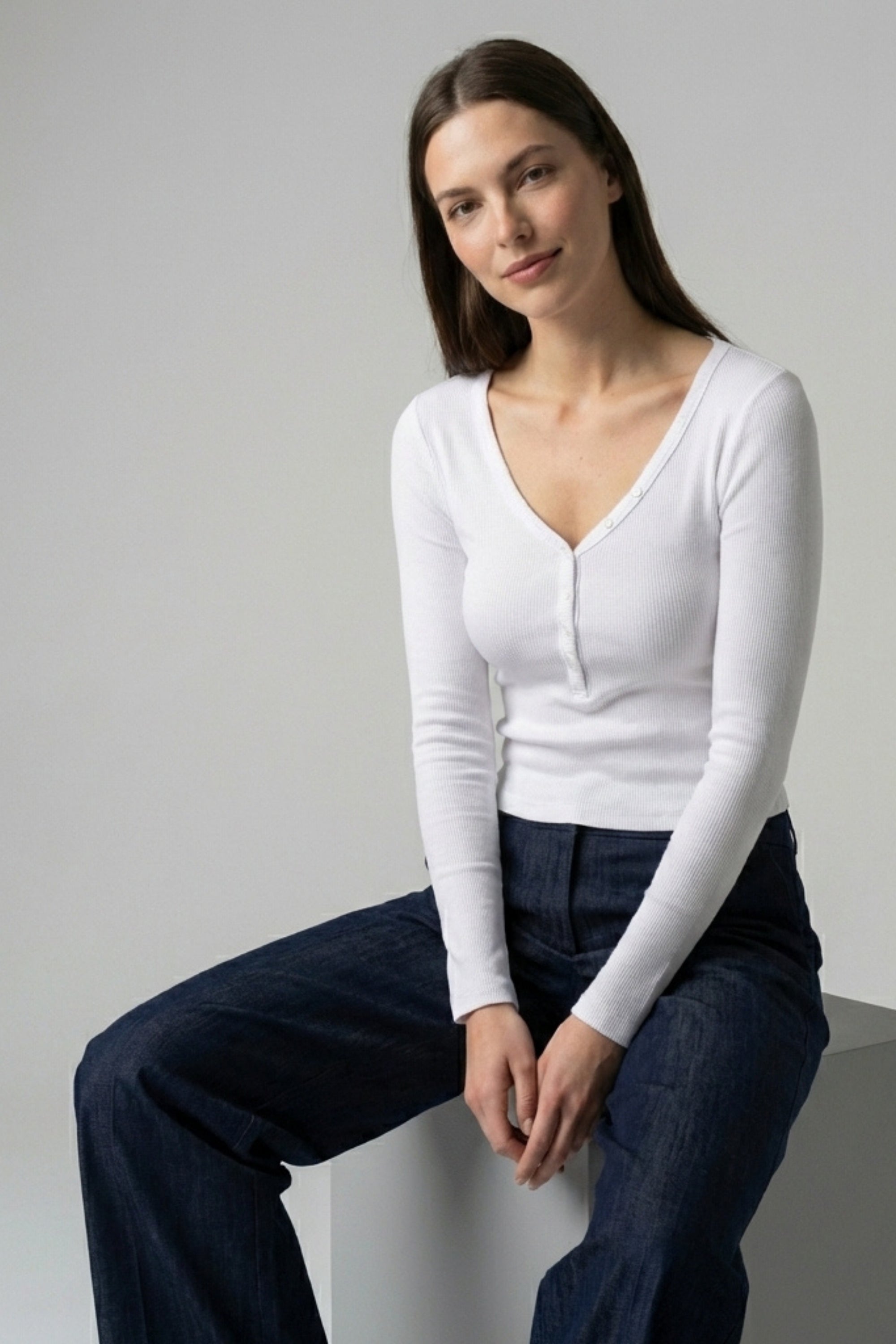 V Yaka düğmeli Uzun Kollu Kaşkorse T-Shirt - Beyaz