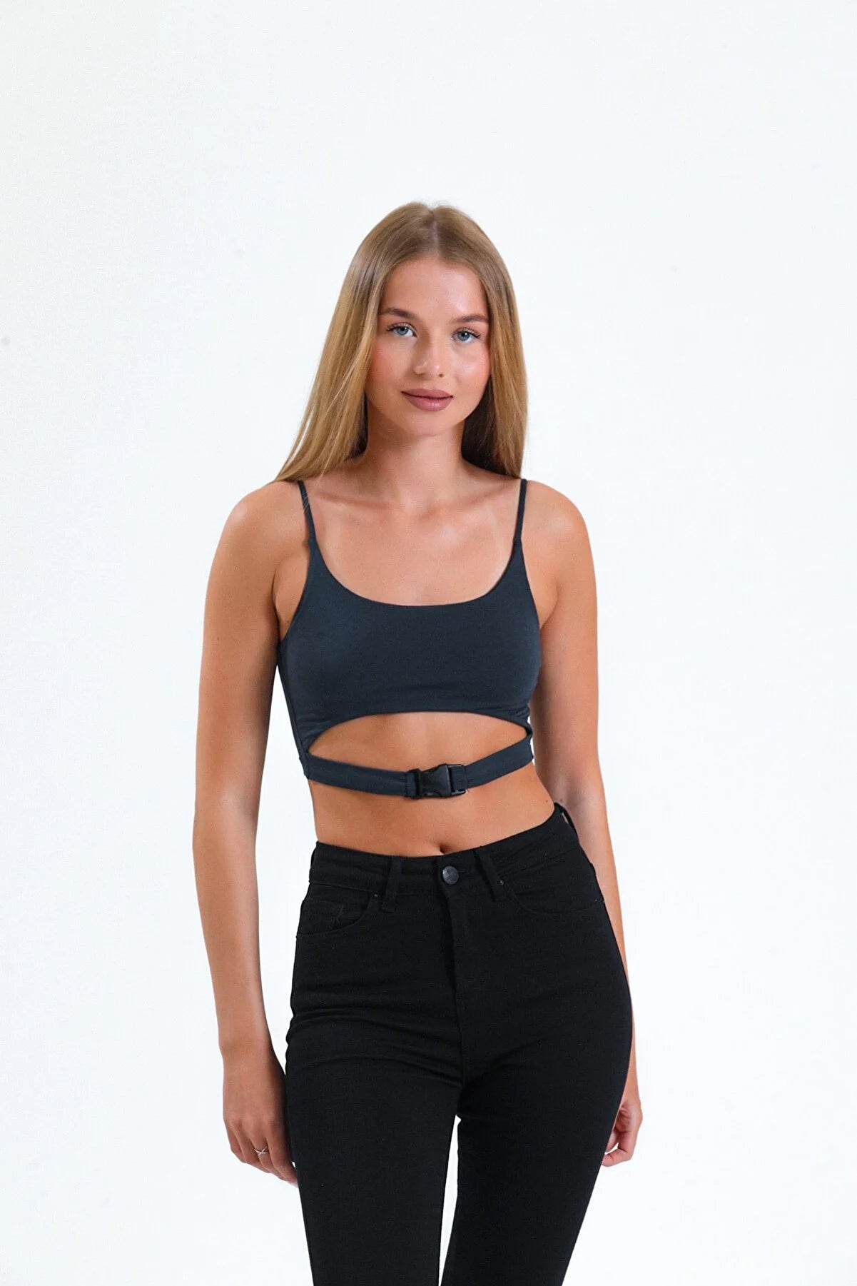 Toka Detaylı Cut-Out Viskon Büstiyer