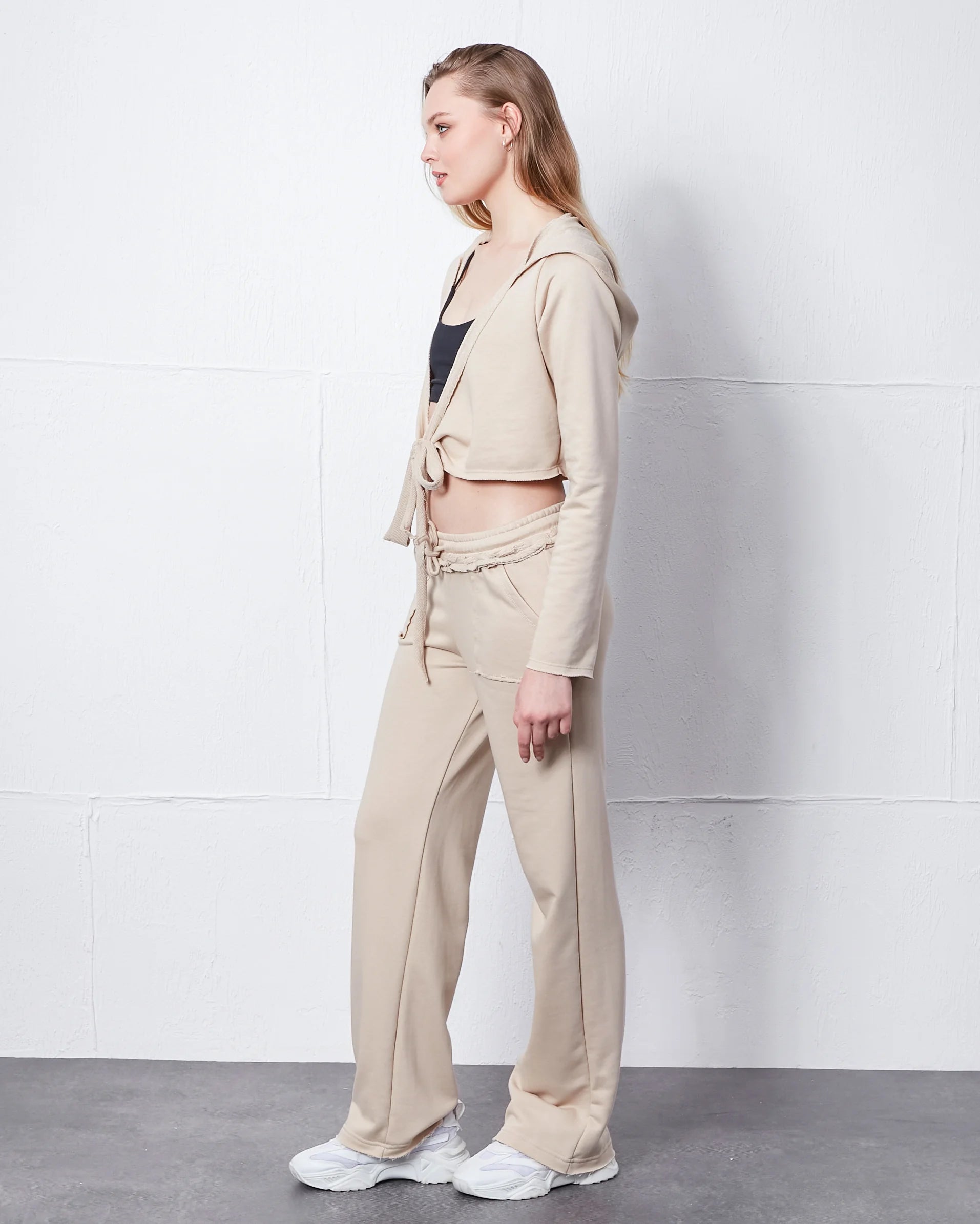 Bağlamalı Crop Kapşonlu Hırka