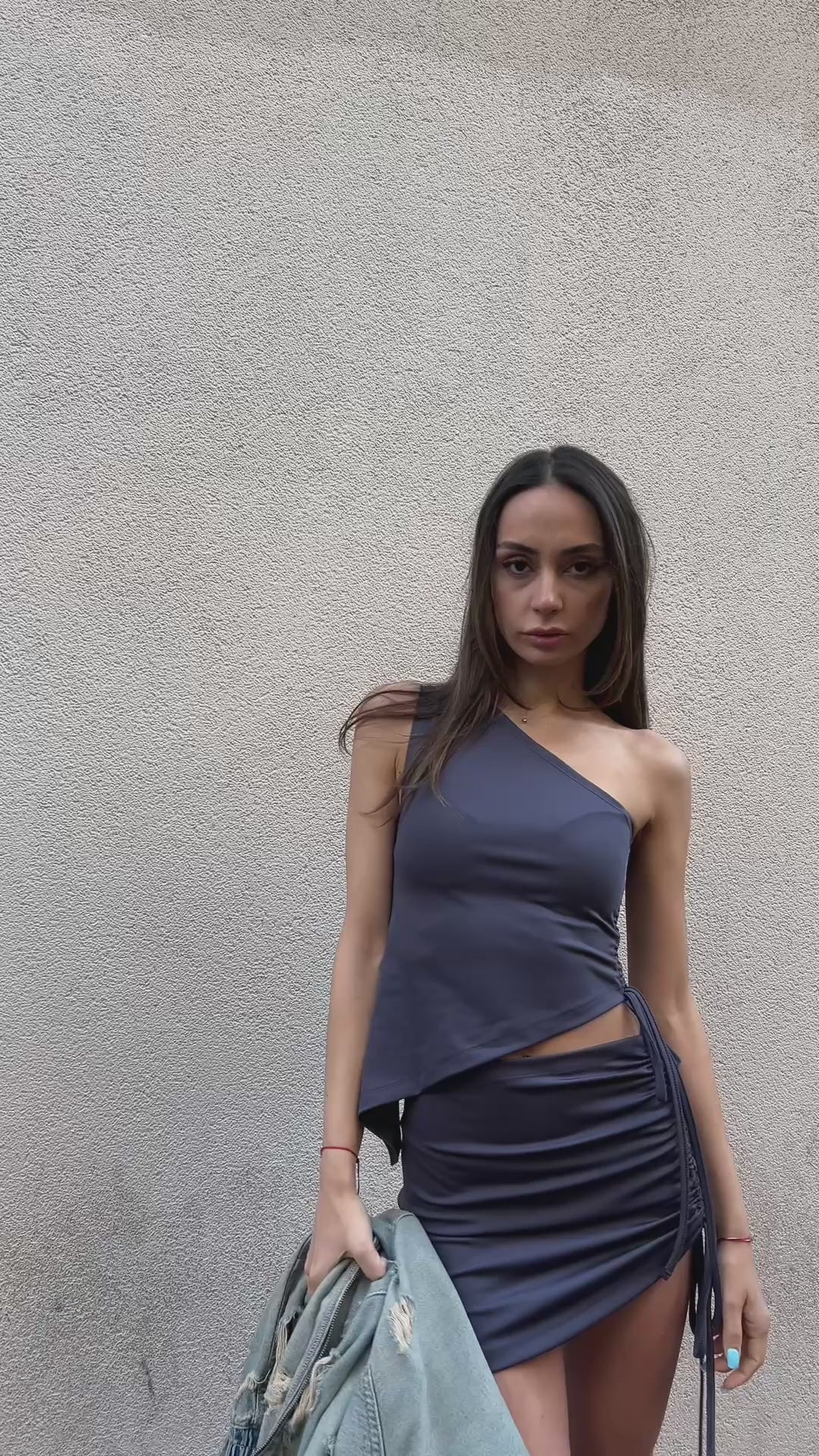 Büzgülü Tek Omuz Asimetrik Kesim Bluz