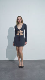 Serena Viskon Pencere Cut-Out Dekolteli Uzun Kollu Mini Elbise - Siyah